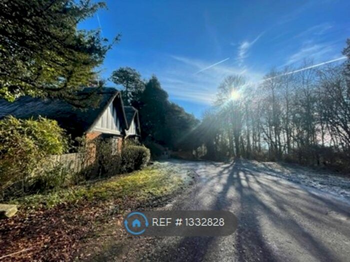 2 Bedroom Bungalow To Rent In Ascott, Wing, LU7