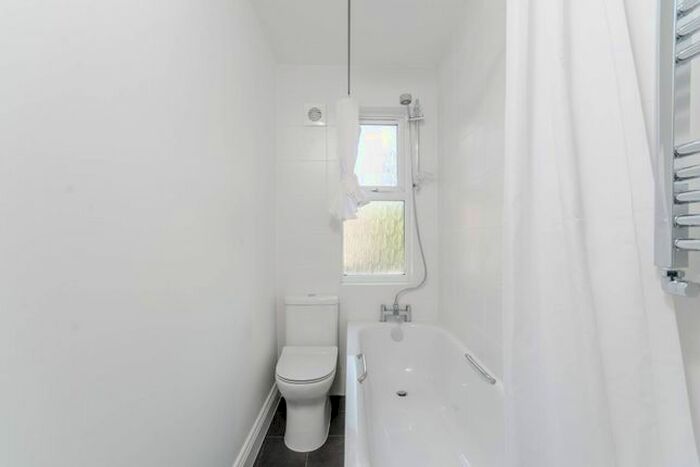 1 Bedroom Flat To Rent In York Road, Acton, London, W3