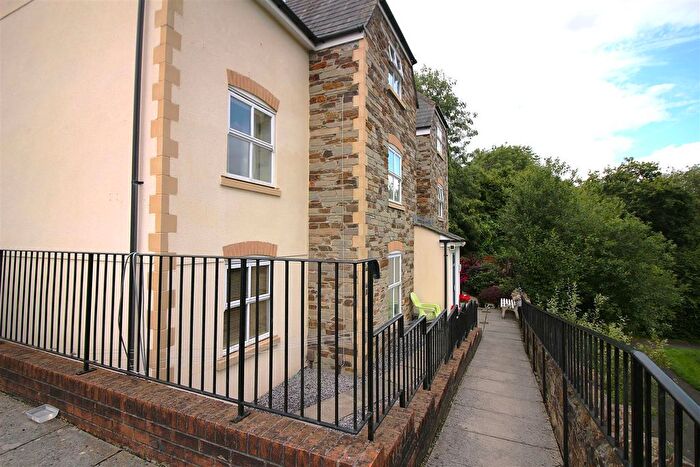 2 Bedroom Flat For Sale In Rogers Drive, Saltash, PL12