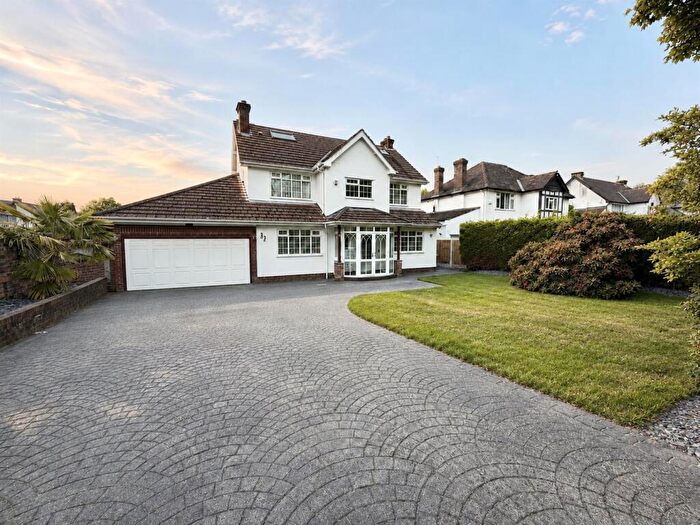 4 Bedroom Detached House To Rent In Brimstage Road, Heswall, Wirral, CH60
