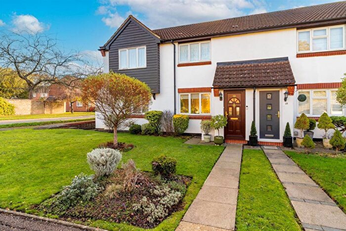 2 Bedroom Terraced House For Sale In Pinewood Close, Borehamwood, WD6