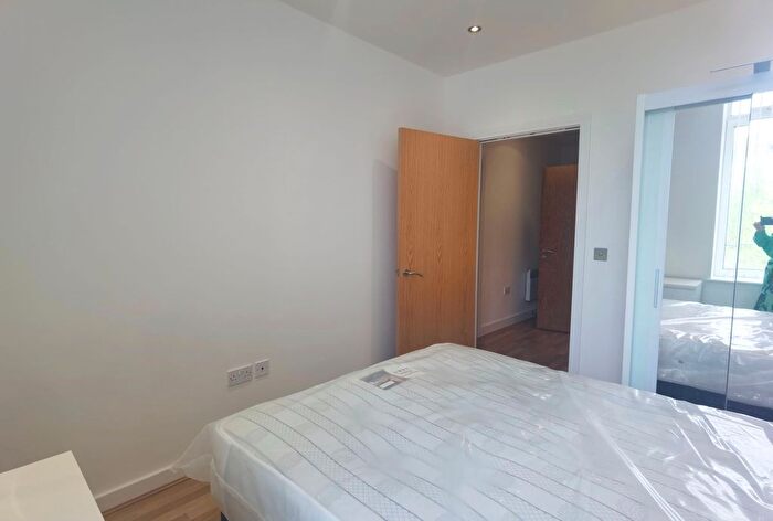 2 Bedroom Flat To Rent In Apartment, Pearl House, Princess Way, Swansea, SA1