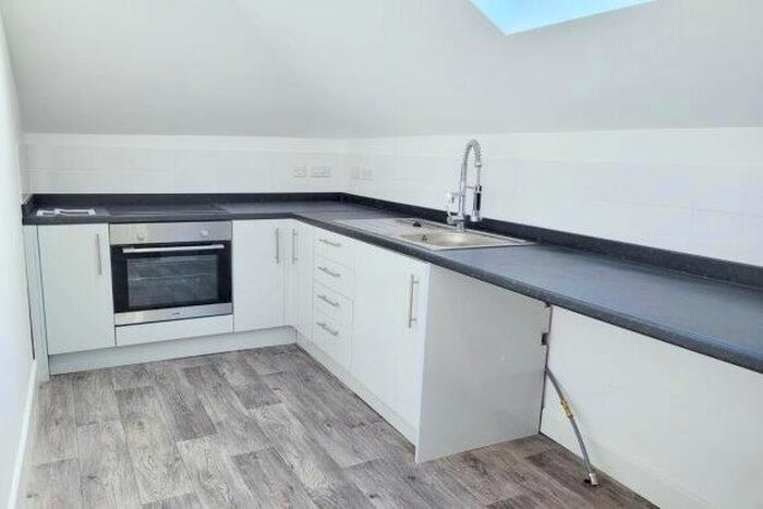 Studio To Rent In Belstead Road, Ipswich, IP2