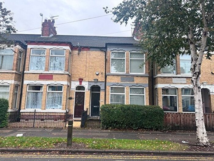 3 Bedroom Terraced House To Rent In Southcoates Avenue, Hull, Yorkshire, HU9
