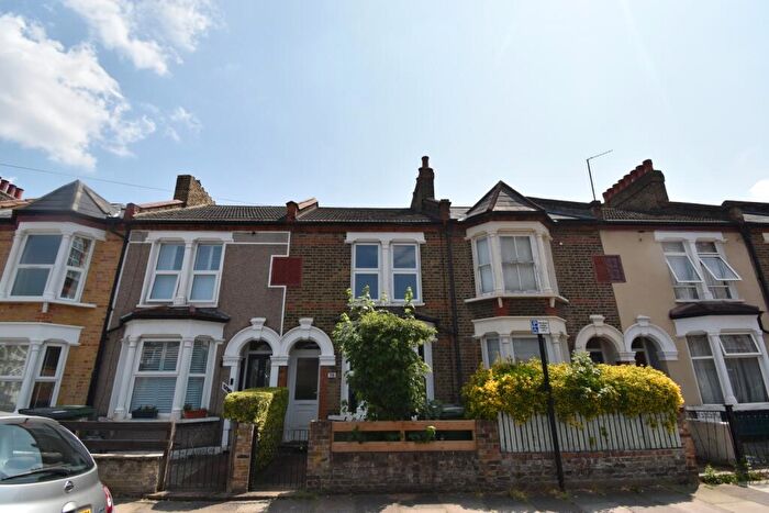 2 Bedroom House To Rent In Nelgarde Road, SE6