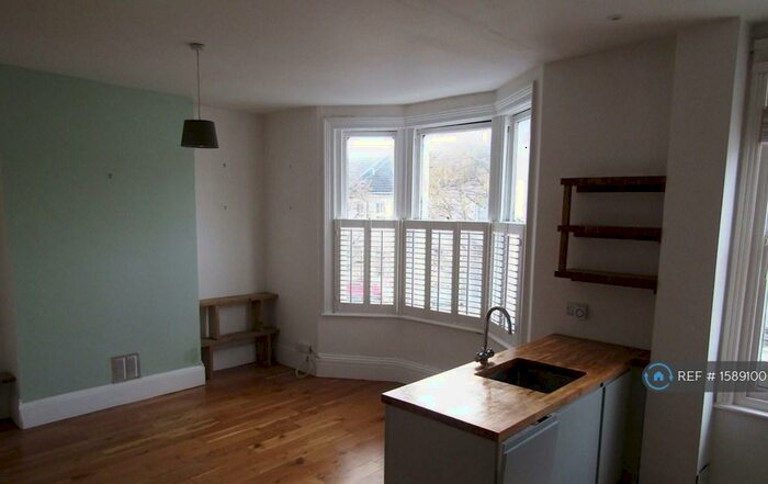 3 Bedroom Maisonette To Rent In Shaftesbury Road, Brighton, BN1