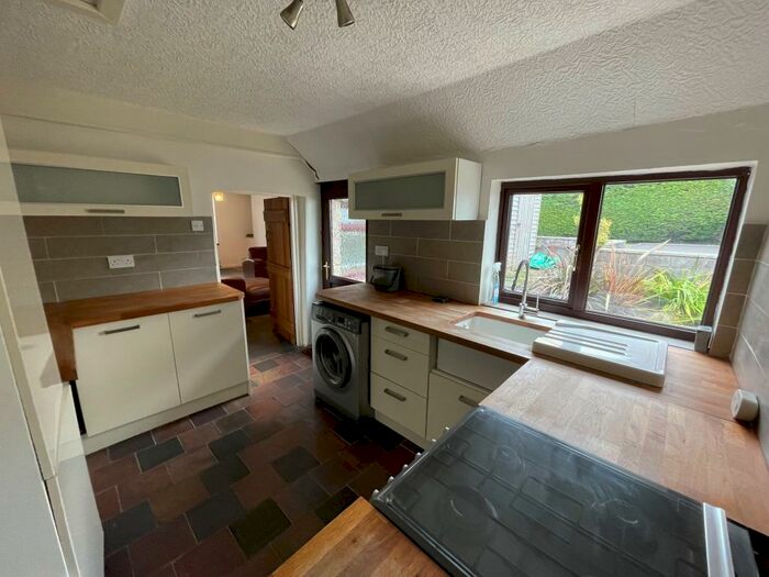 2 Bedroom House To Rent In Neath Road, Pontardawe, Swansea, SA8