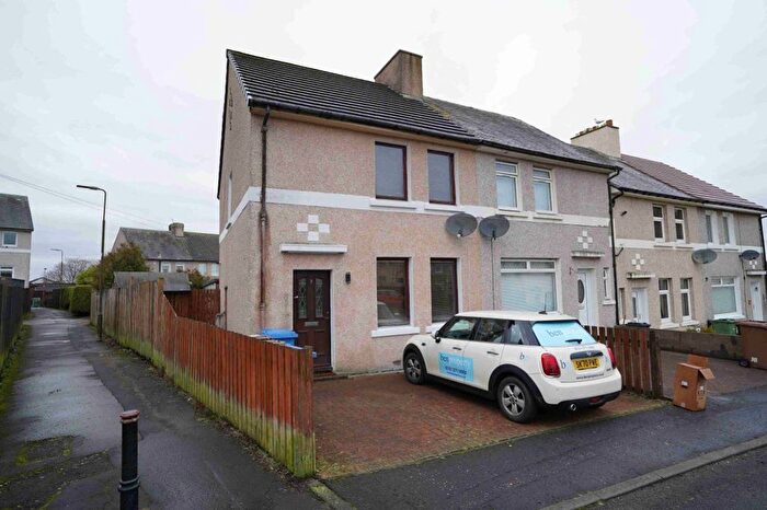 3 Bedroom Semi-Detached House To Rent In Burns Crescent, Harthill, North Lanarkshire, ML7
