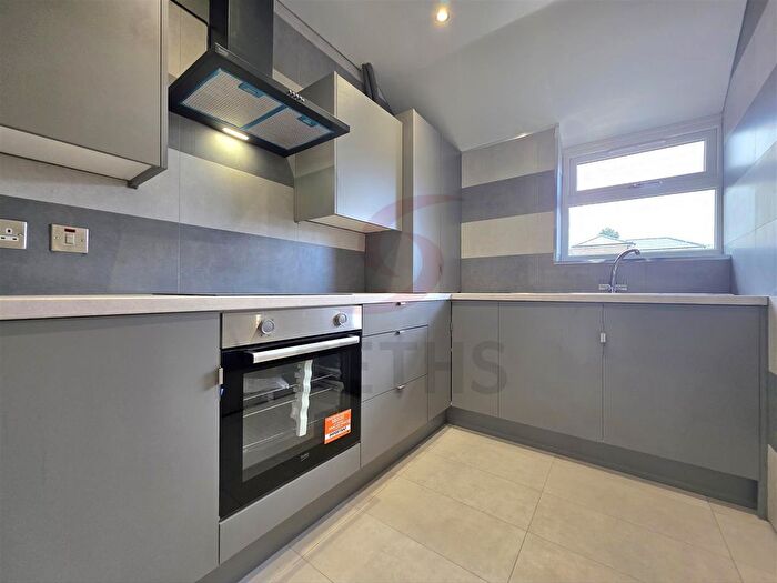 3 Bedroom Terraced Bungalow To Rent In Rushey Close, Rushey Mead, Leicester, LE4