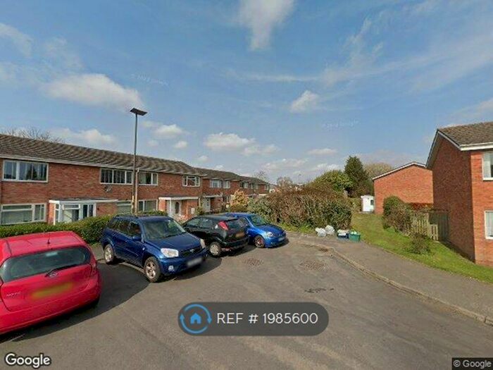 2 Bedroom Maisonette To Rent In Wynfield Gardens, Birmingham, B14