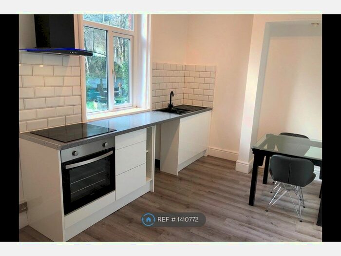 1 Bedroom Flat To Rent In Alexandra Road, Blackburn, BB2