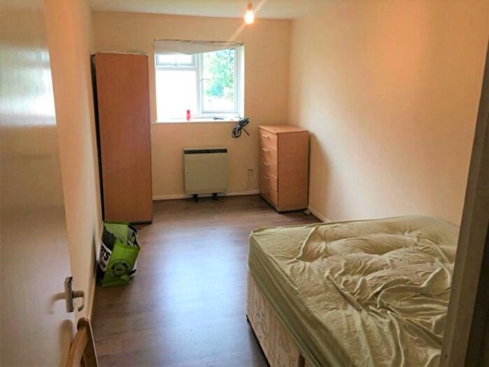 1 Bedroom Property To Rent In Thornhill Road, London, E10