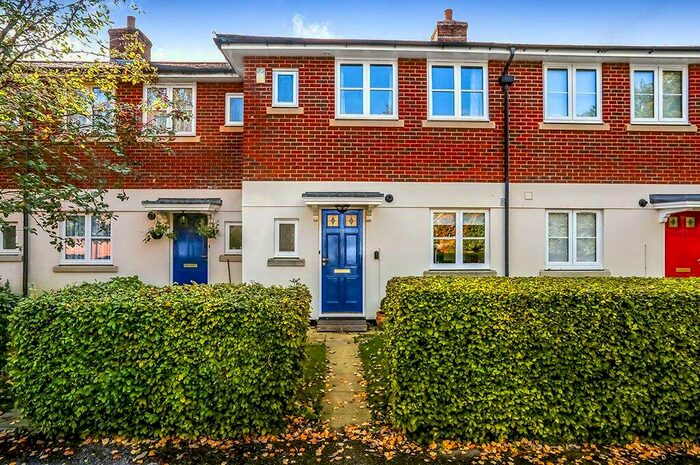 3 Bedroom Terraced House To Rent In Cornes Close, Winchester, Hampshire, SO22