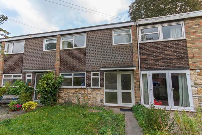 3 Bedroom Terraced House To Rent In Atherton Close, Cambridge, CB4