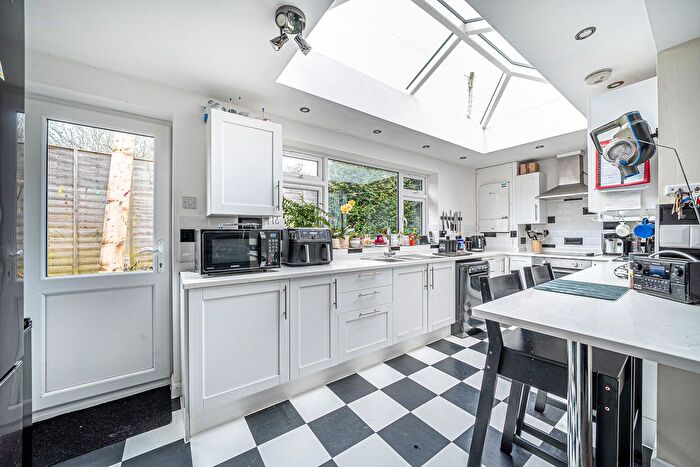 4 Bedroom Detached House For Sale In Mount Cottage, Little Shore Lane, Southampton, Hampshire, SO32