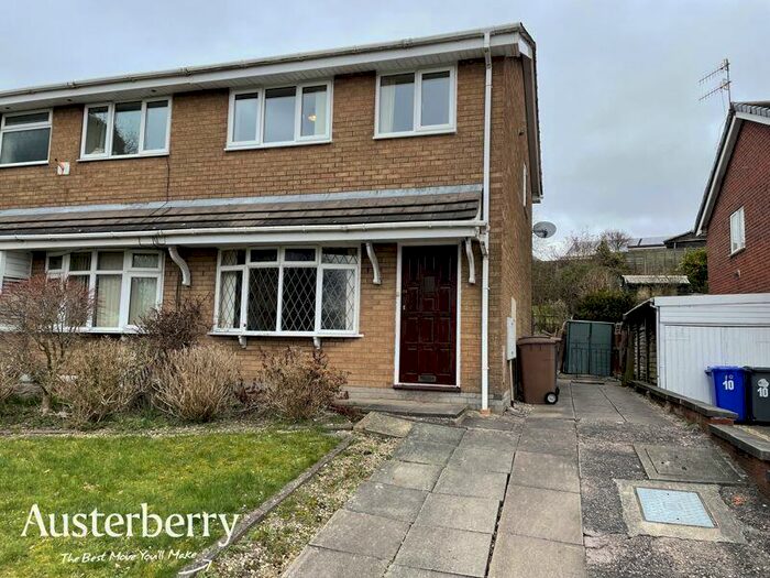 3 Bedroom Semi-Detached House To Rent In Rogate Close, Fenpark, Stoke-On-Trent, Staffordshire, ST4