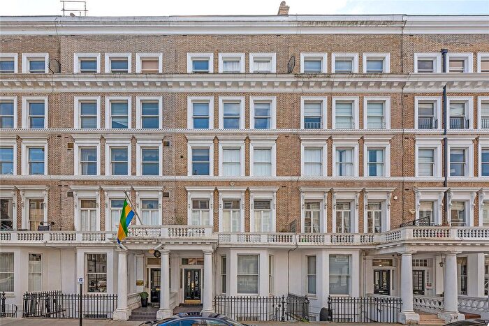 2 Bedroom Flat To Rent In Elvaston Place, South Kensington, London, SW7