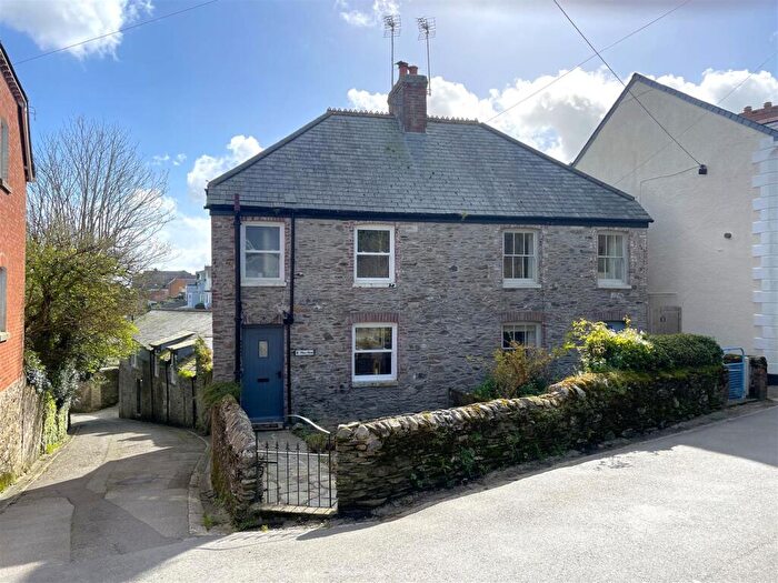 2 Bedroom House For Sale In Place Road, Fowey, PL23