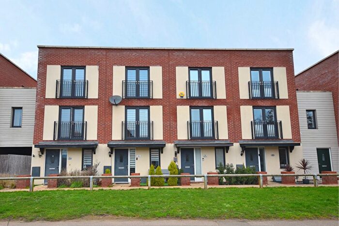 4 Bedroom Terraced House For Sale In Wildfell Walk, Weedon Road, Northampton, NN5