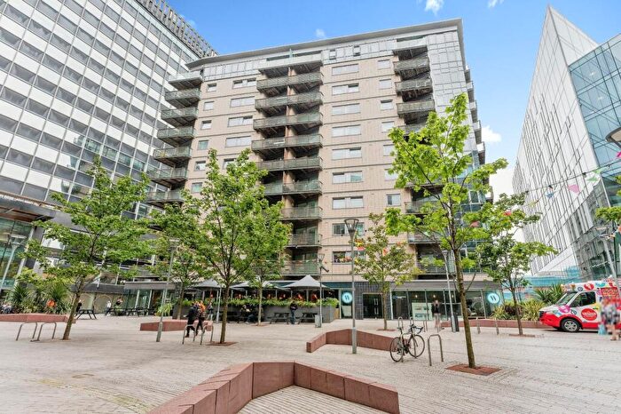 2 Bedroom Apartment To Rent In St. Pauls Square, Liverpool, Merseyside, L3