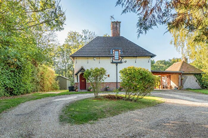 2 Bedroom Detached House For Sale In Prestwick Lane, Chiddingfold, Godalming, Surrey, GU8