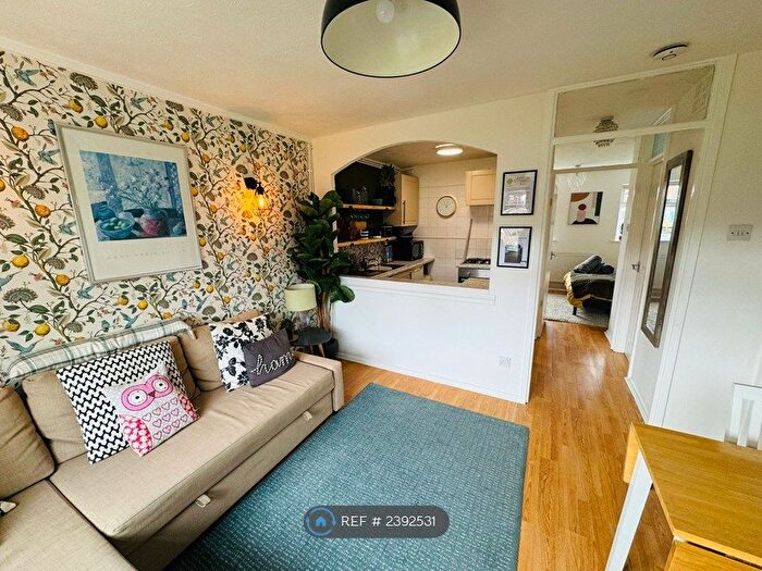 1 Bedroom Maisonette To Rent In Highgrove Close, Stretton, Burton-On-Trent, DE13