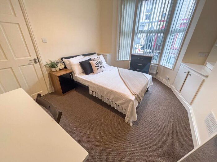 4 Bedroom Terraced House To Rent In Cotswold Street, L7
