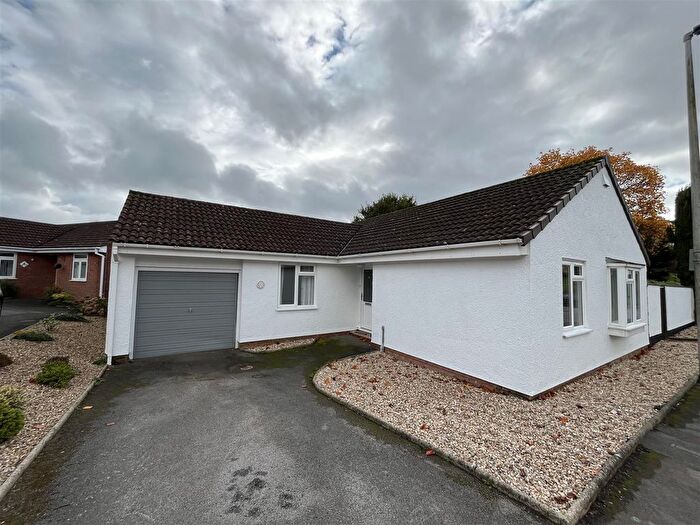 3 Bedroom Detached Bungalow To Rent In Dukes Way, Axminster, Devon, EX13
