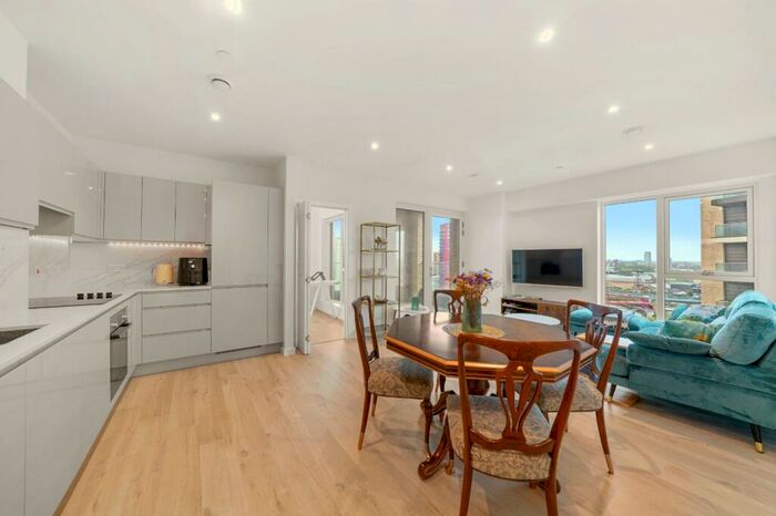 2 Bedroom Flat To Rent In Effra Gardens, Heartwell Avenue, E16