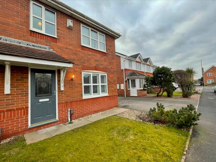 3 Bedroom Semi-Detached House To Rent In Smugglers Way, New Brighton, Wirral, CH45