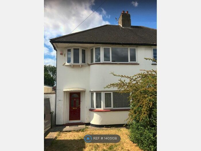 3 Bedroom Semi-Detached House To Rent In Woolacombe Road, London, SE3