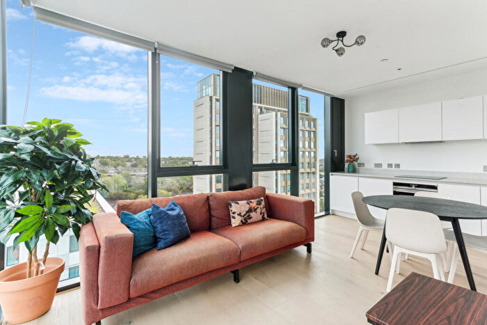 Studio For Sale In Hill House, Highgate Hill, N19