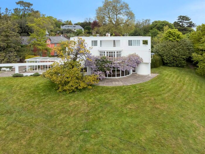 6 Bedroom Country House To Rent In St. Anns Hill Road, Chertsey, KT16