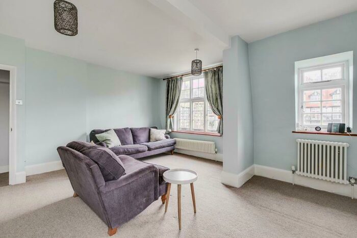 1 Bedroom Flat To Rent In Oakeshott Avenue, Highgate, N6