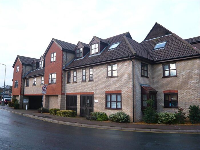 2 Bedroom Flat To Rent In Station Road, March, PE15