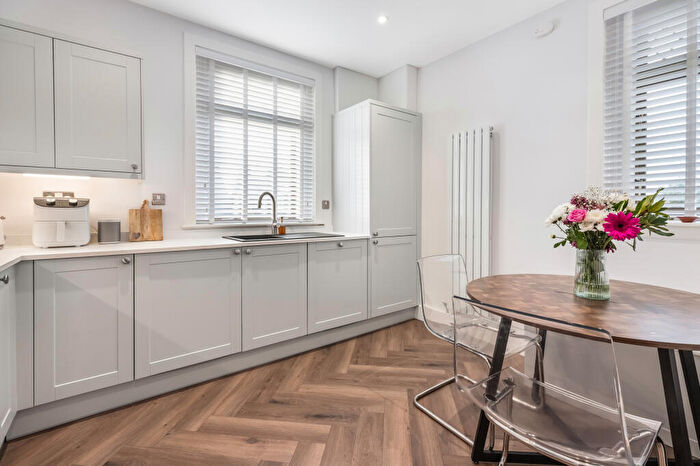 1 Bedroom Flat For Sale In , Oswald Avenue, Grangemouth, Falkirk, FK3