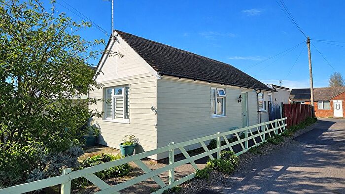 1 Bedroom Detached Bungalow For Sale In Bentley Avenue, Herne Bay, CT6
