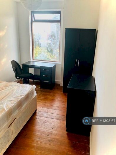 5 Bedroom Terraced House To Rent In Baileys Road, Southsea, PO5