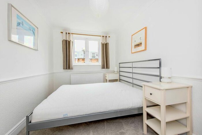 1 Bedroom Flat To Rent In King Street, Stamford Brook, London, W6