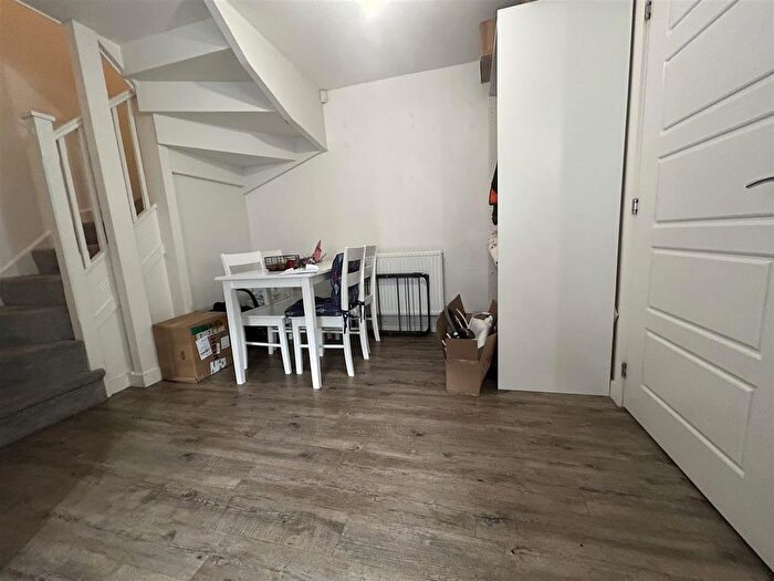 2 Bedroom End Of Terrace House To Rent In Egerton Close, Belvedere, DA17