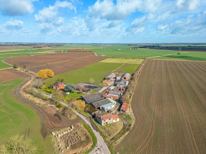 Detached House For Sale In Fen Dike, Gedney, Spalding, Lincolnshire, PE12