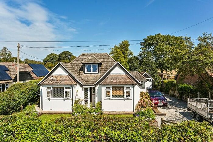 4 Bedroom Country House For Sale In Plain Road, Ashford, TN25