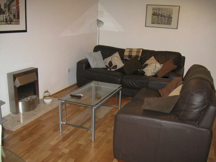 2 Bedroom Flat To Rent In Liberty Place, Madison Square, Liverpool, L1