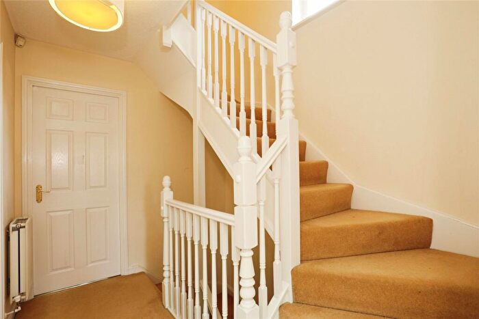 3 Bedroom Town House For Sale In South Knighton Road, Leicester, LE2