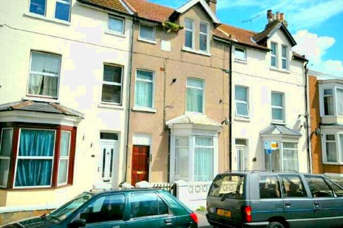 1 Bedroom Flat To Rent In Addington Road, Margate, CT9