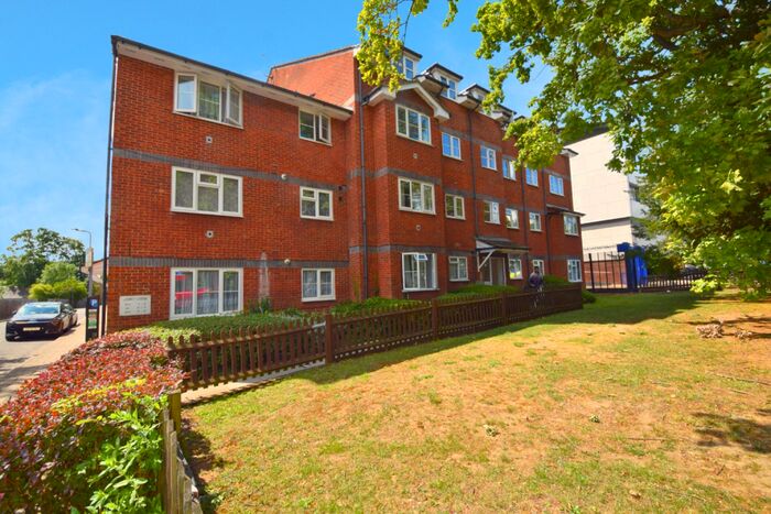 Studio To Rent In Lowry Lodge, Harrow Road, Wembley, Greater London, HA0