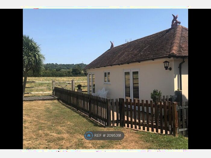 1 Bedroom Bungalow To Rent In East Street, Maidstone, ME15