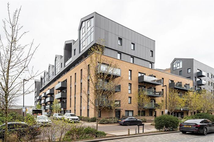 1 Bedroom Flat For Sale In Champness Close, Walthamstow, E17