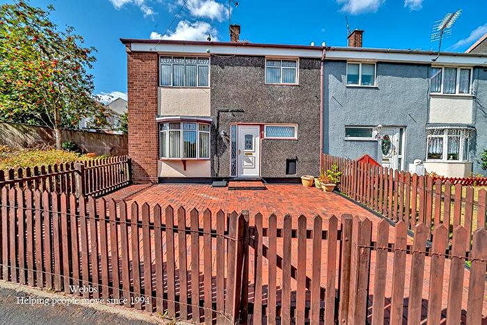 3 Bedroom Semi-detached House For Sale In Lowland Road, Huntington, Cannock, WS12