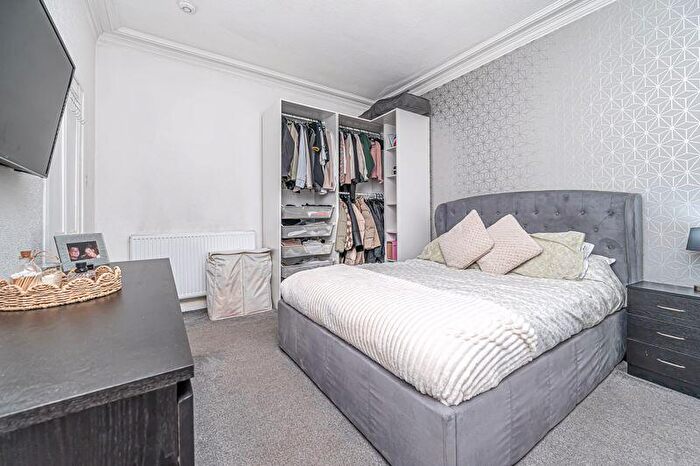 1 Bedroom Flat For Sale In Harcourt Road, Kirkcaldy, KY2